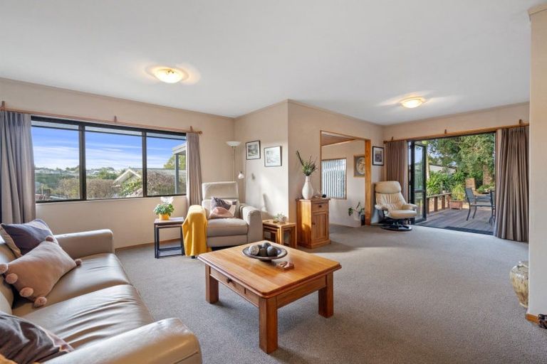 Photo of property in 66 Welcome Bay Road, Welcome Bay, Tauranga, 3112