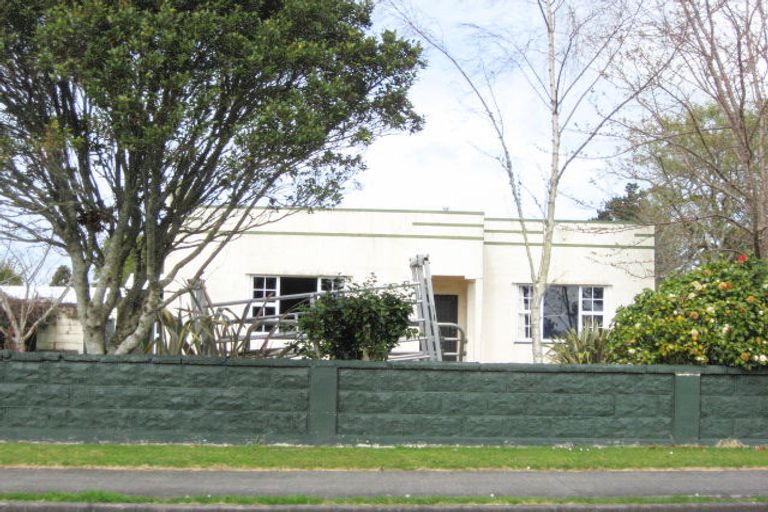 Photo of property in 15 Tawa Street, Inglewood, 4330