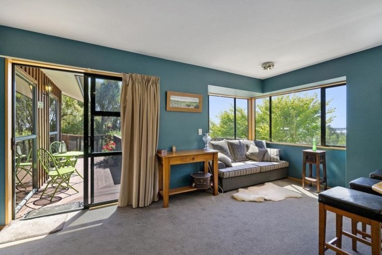 Photo of property in 8 Kentallen Terrace, Hillsborough, Christchurch, 8022