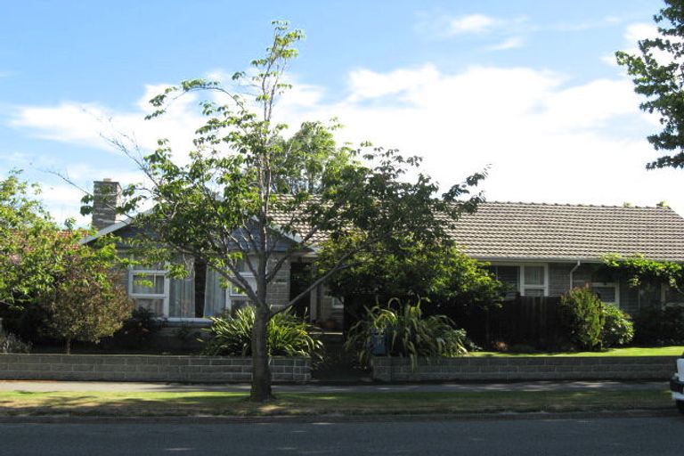 Photo of property in 11 Woodbury Street, Avonhead, Christchurch, 8042