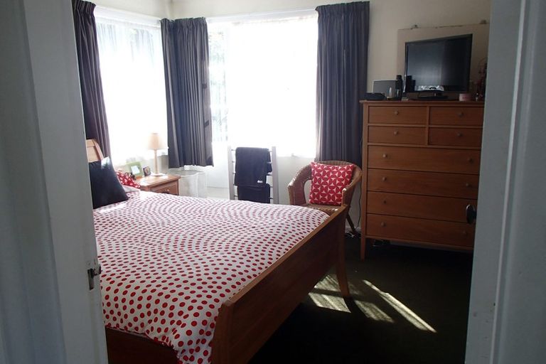 Photo of property in 877 High Street, Avalon, Lower Hutt, 5011