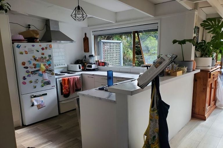 Photo of property in 2/11 Long Bay Drive, Torbay, Auckland, 0630