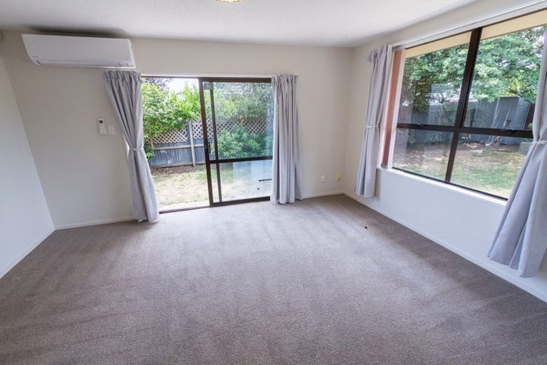 Photo of property in 2/121 Marlow Road, Aranui, Christchurch, 8061