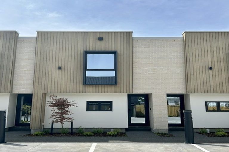 Photo of property in 11/894 Colombo Street, Christchurch Central, Christchurch, 8013