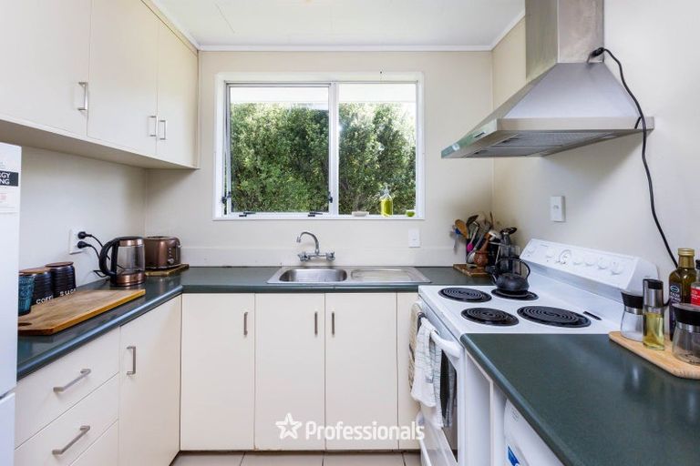 Photo of property in 1/56 Gemstone Drive, Birchville, Upper Hutt, 5018