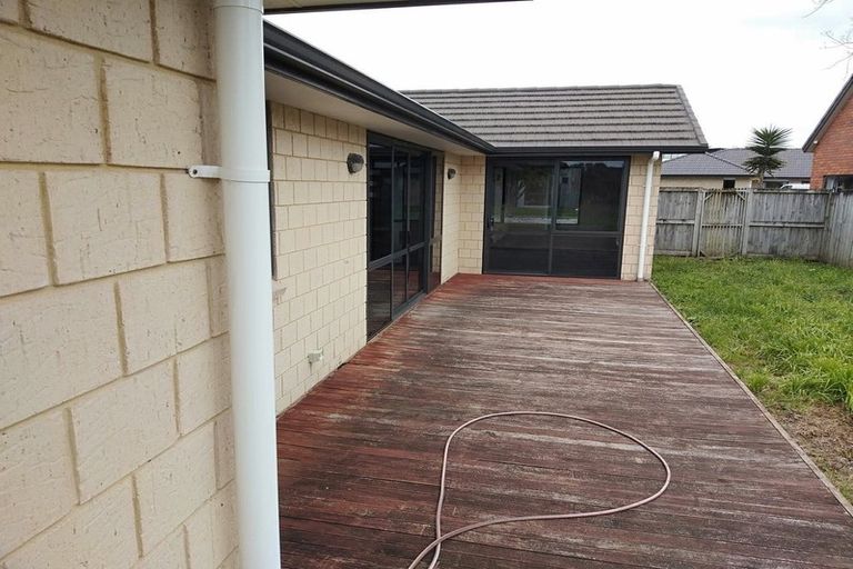 Photo of property in 35 Christobel Circle, Huntington, Hamilton, 3210