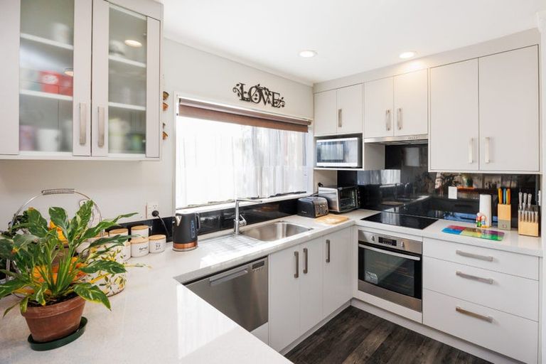 Photo of property in 85 Geraldine Crescent, Cloverlea, Palmerston North, 4412