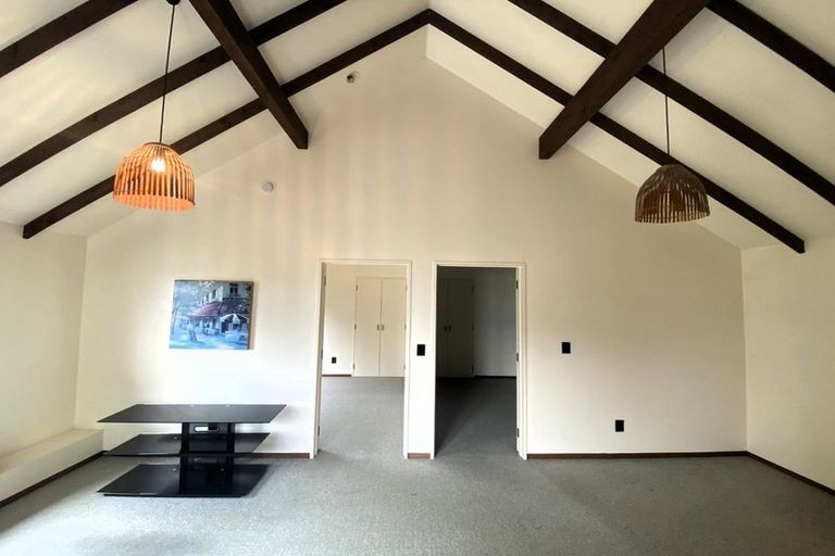 Photo of property in 15 Hospital Lane, Hospital Hill, Napier, 4110