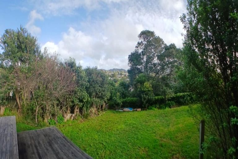 Photo of property in 235b Titirangi Road, Titirangi, Auckland, 0604