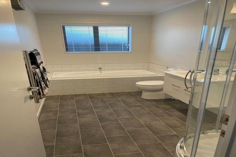 Photo of property in 8 Pip Lane, Belfast, Christchurch, 8051