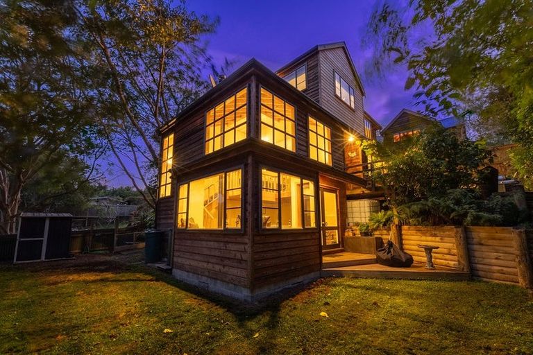 Photo of property in 22 Fincham Road, Raumati Beach, Paraparaumu, 5032