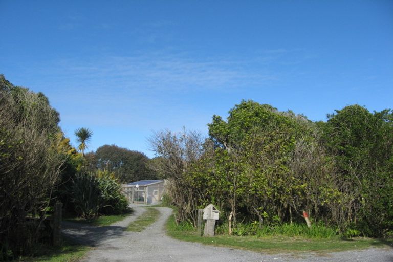 Photo of property in 3 Pitt Street, Cobden, Greymouth, 7802