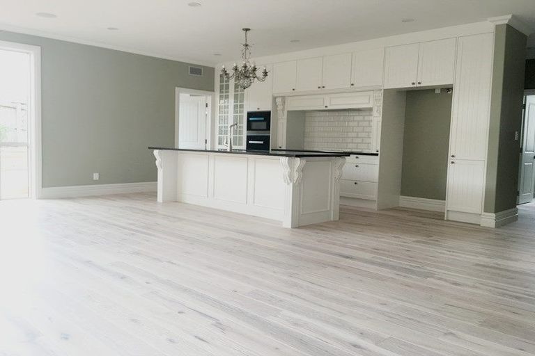 Photo of property in 18 Colliston Rise, Pinehill, Auckland, 0632