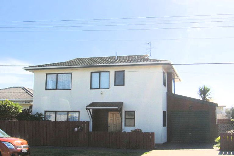 Photo of property in 2/35 Tahi Street, Miramar, Wellington, 6022