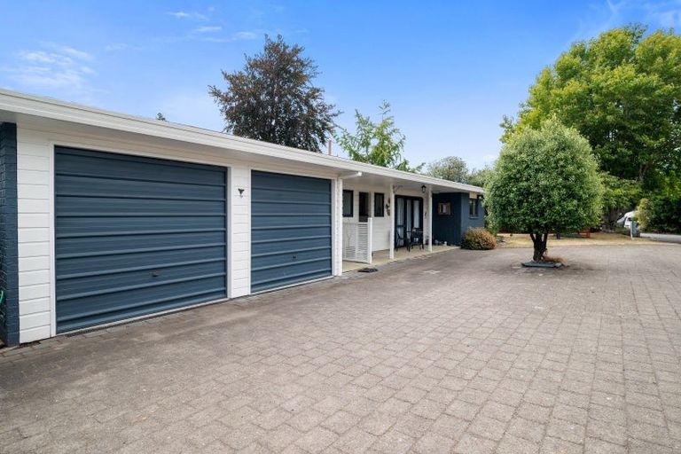 Photo of property in 1/7 Kathleen Place, Rainbow Point, Taupo, 3330
