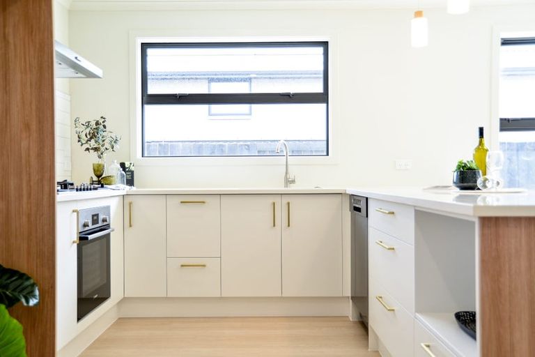 Photo of property in 10 Oralee Terrace, Peacocke, Hamilton, 3206