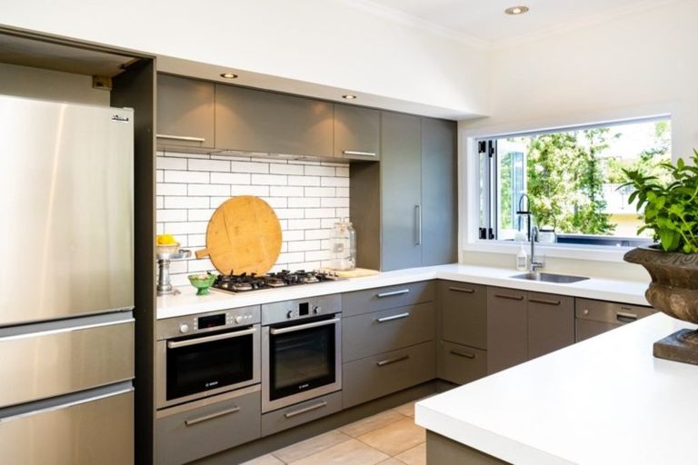 Photo of property in 40 Tanner Street, Havelock North, 4130