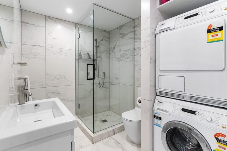 Photo of property in 31 Mcfarlane Street, Mount Victoria, Wellington, 6011