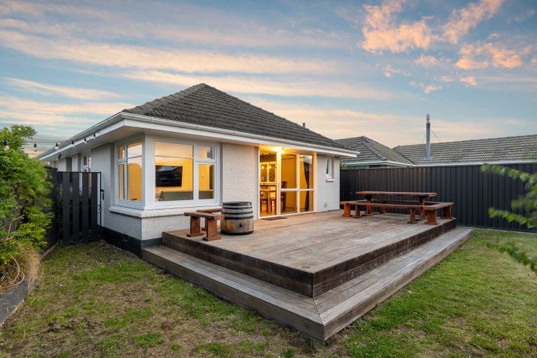 Photo of property in 59 Charlcott Street, Burnside, Christchurch, 8053