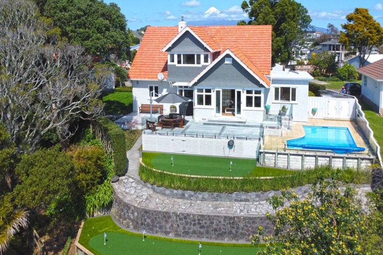 Photo of property in 14 Glen Almond Street, New Plymouth, 4310