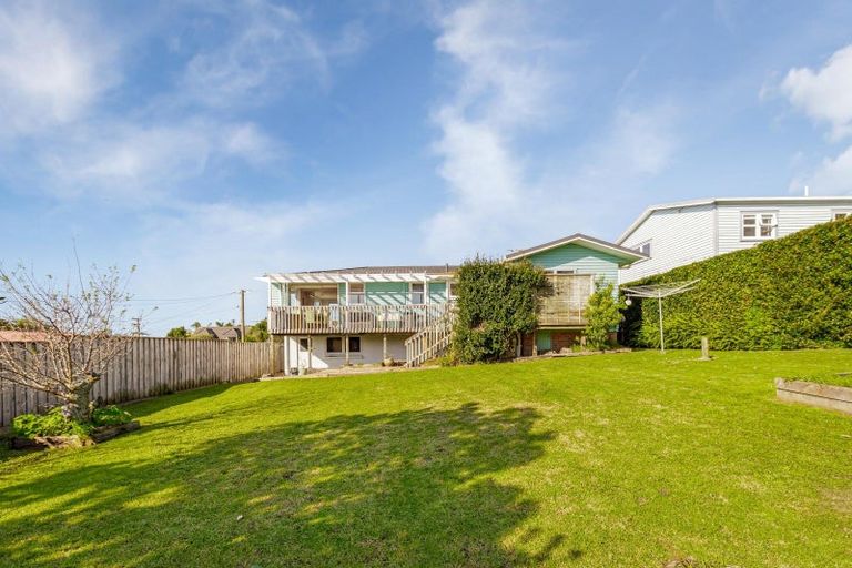 Photo of property in 90 Deep Creek Road, Torbay, Auckland, 0630