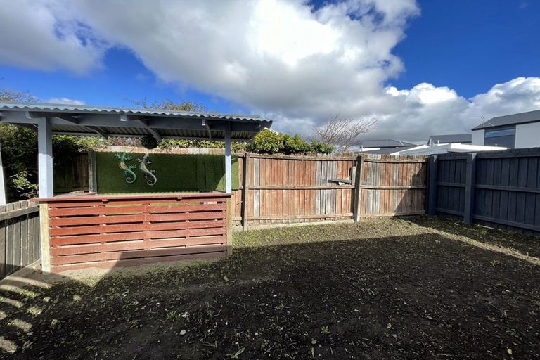 Photo of property in 41 Kathleen Crescent, Hornby, Christchurch, 8042