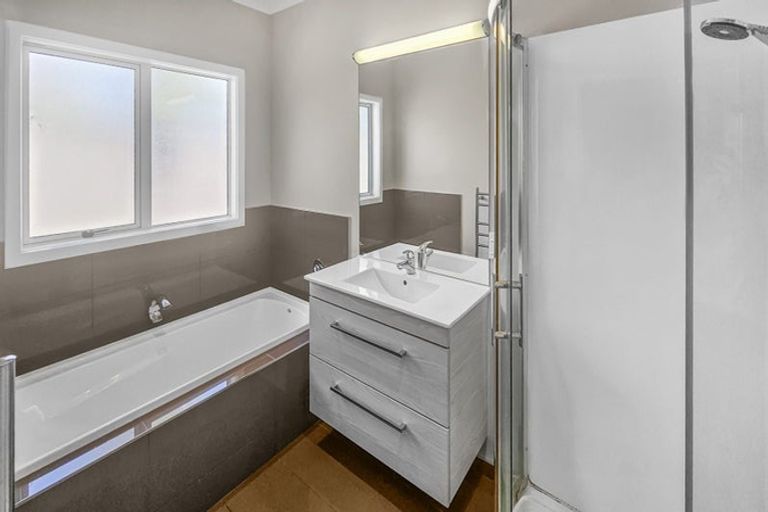 Photo of property in 10a Waterhouse Street, Taradale, Napier, 4112