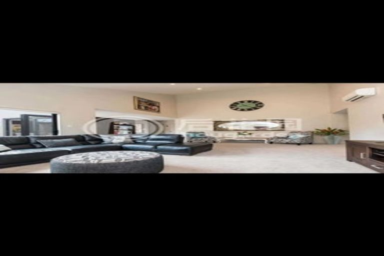 Photo of property in 25 Erne Crescent, East Tamaki, Auckland, 2016