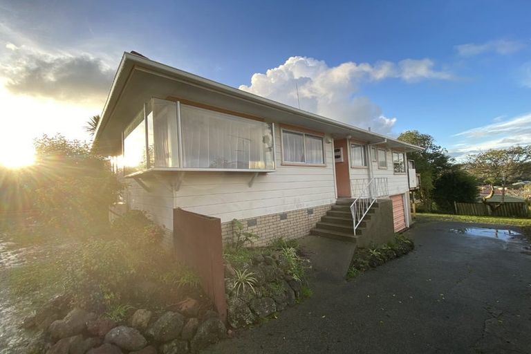 Photo of property in 29 Cockayne Crescent, Sunnynook, Auckland, 0620