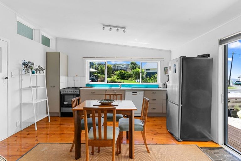 Photo of property in 1196a Cove Road, Langs Beach, Waipu, 0582