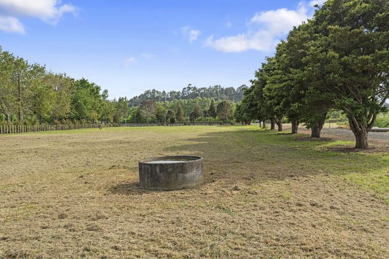 Photo of property in 37 Sunnyside Road, Coatesville, 0793