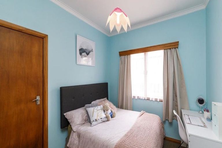 Photo of property in 20 East Street, Terrace End, Palmerston North, 4410