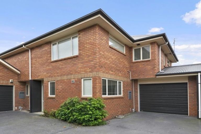 Photo of property in 113c Clarence Street, Riccarton, Christchurch, 8011