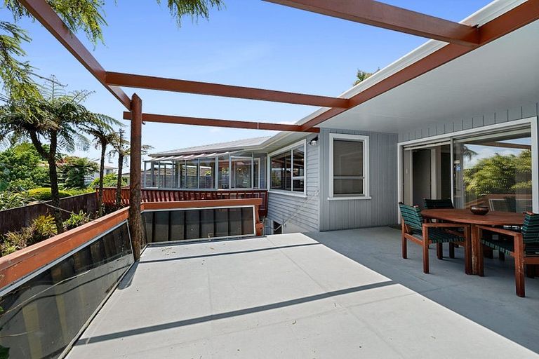 Photo of property in 16 Selwyn Street, Lower Vogeltown, New Plymouth, 4310