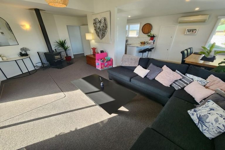 Photo of property in 72 Niven Street, Avondale, Christchurch, 8061