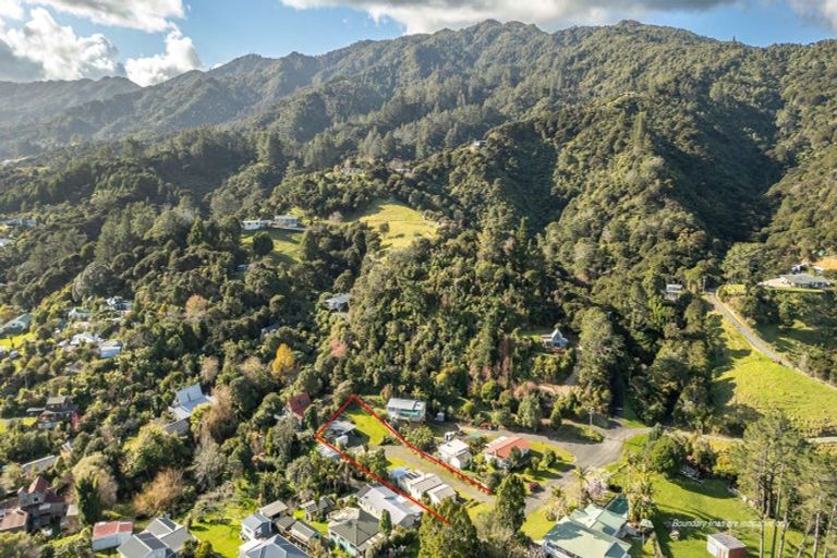 Photo of property in 395 Edward Street, Coromandel, 3506