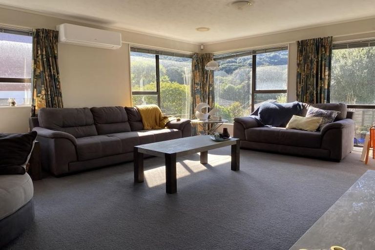 Photo of property in 13 Shackle Lane, Whitby, Porirua, 5024