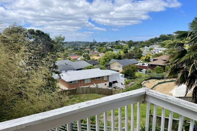 Photo of property in 2/581 East Coast Road, Browns Bay, Auckland, 0630
