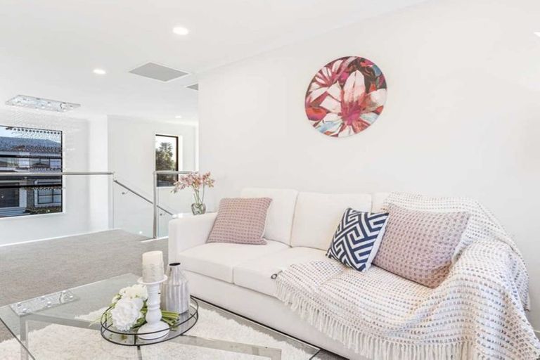 Photo of property in 62 Donegal Park Drive, Flat Bush, Auckland, 2019