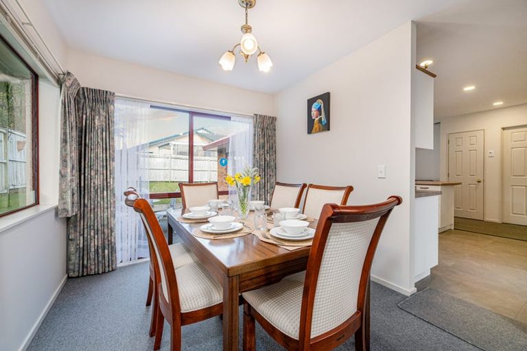 Photo of property in 15 Jelicich Court, Henderson, Auckland, 0612