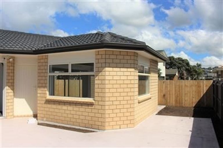 Photo of property in 44b Edward Avenue, Orewa, 0931