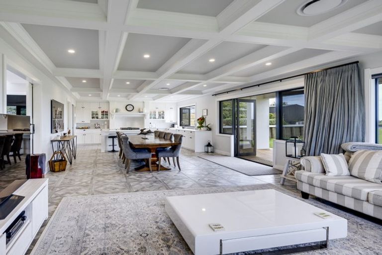 Photo of property in 4 Ridgeway Terrace, Taradale, Napier, 4112