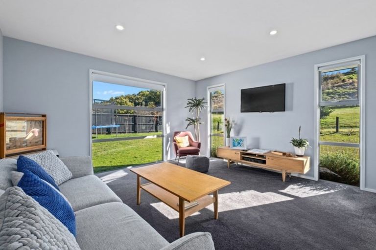 Photo of property in 11 Ada Place, Lake Hayes, Queenstown, 9304