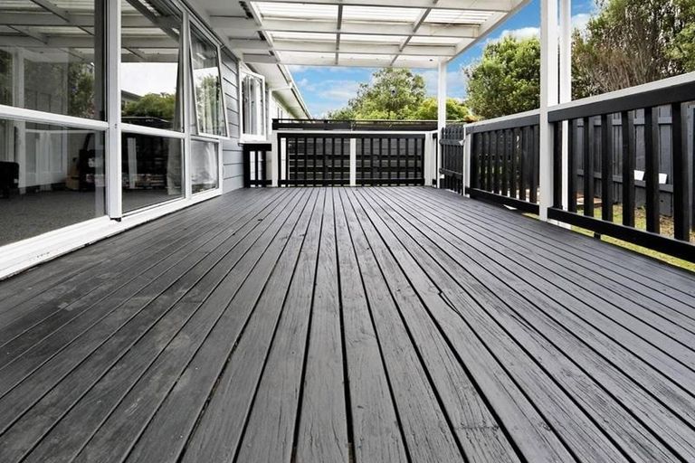 Photo of property in 4/54 View Road, Henderson, Auckland, 0612