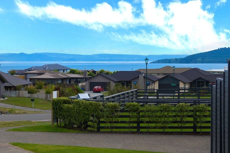 Photo of property in 11 Loloma Way, Wharewaka, Taupo, 3330