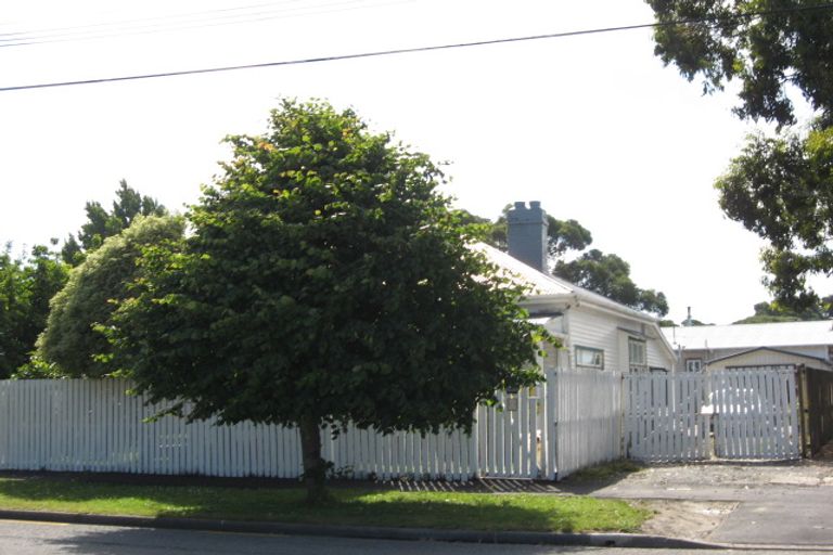 Photo of property in 2/90 Bamford Street, Woolston, Christchurch, 8023