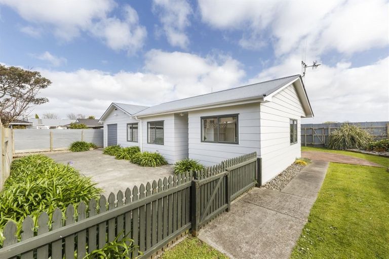 Photo of property in 8a Millar Street, Terrace End, Palmerston North, 4410