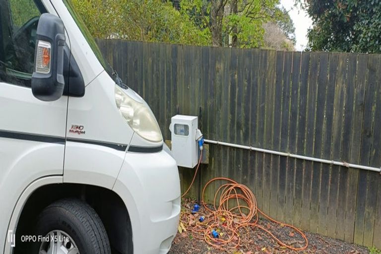 Photo of property in 114a Pinehaven Road, Pinehaven, Upper Hutt, 5019