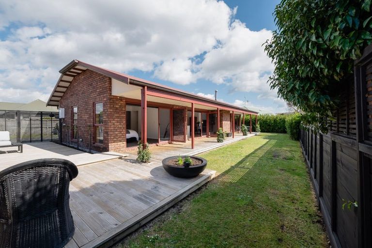 Photo of property in 10 Fendalton Drive, Rototuna, Hamilton, 3210