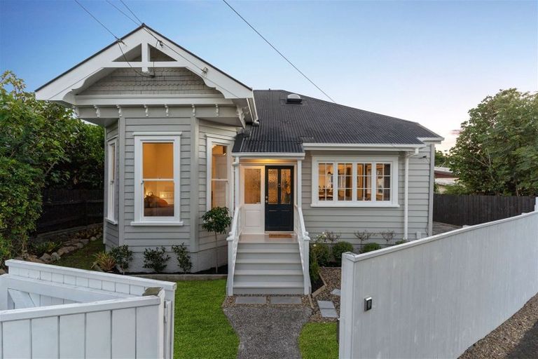 Photo of property in 38 Leslie Avenue, Sandringham, Auckland, 1025